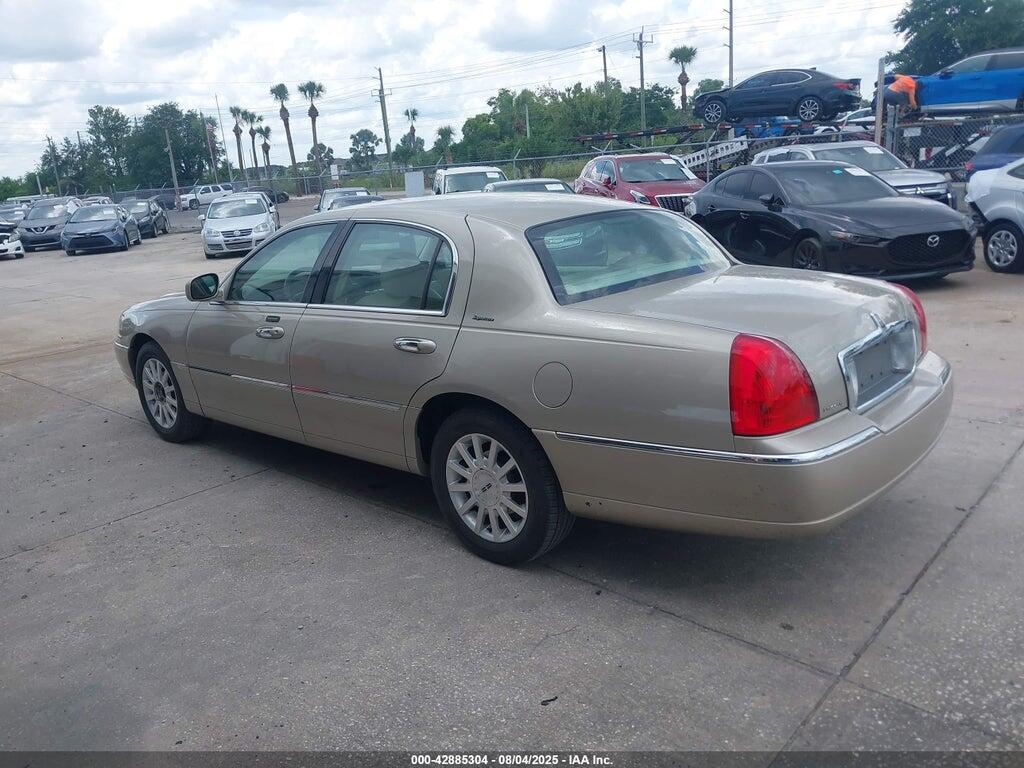 1LNHM81V76Y649154 2006 LINCOLN TOWN CAR photo no. 3