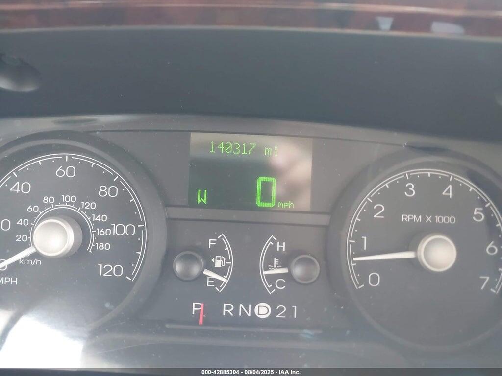 1LNHM81V76Y649154 2006 LINCOLN TOWN CAR photo no. 7