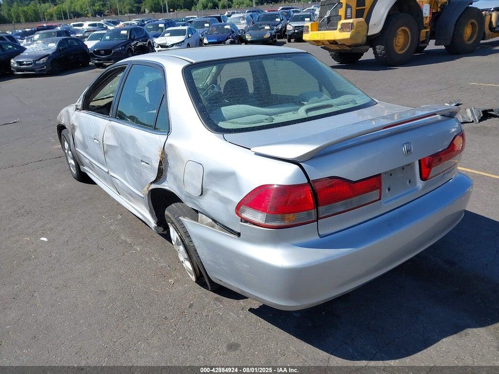 1HGCG66822A003375 2002 HONDA ACCORD photo no. 3