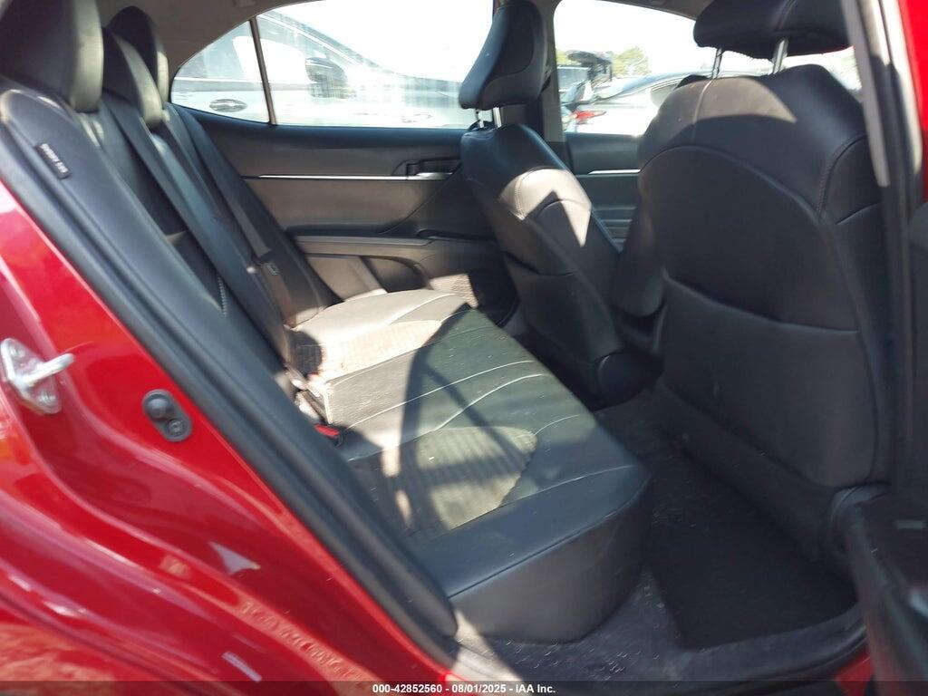 4T1G11AKXMU420358 2021 TOYOTA CAMRY photo no. 8