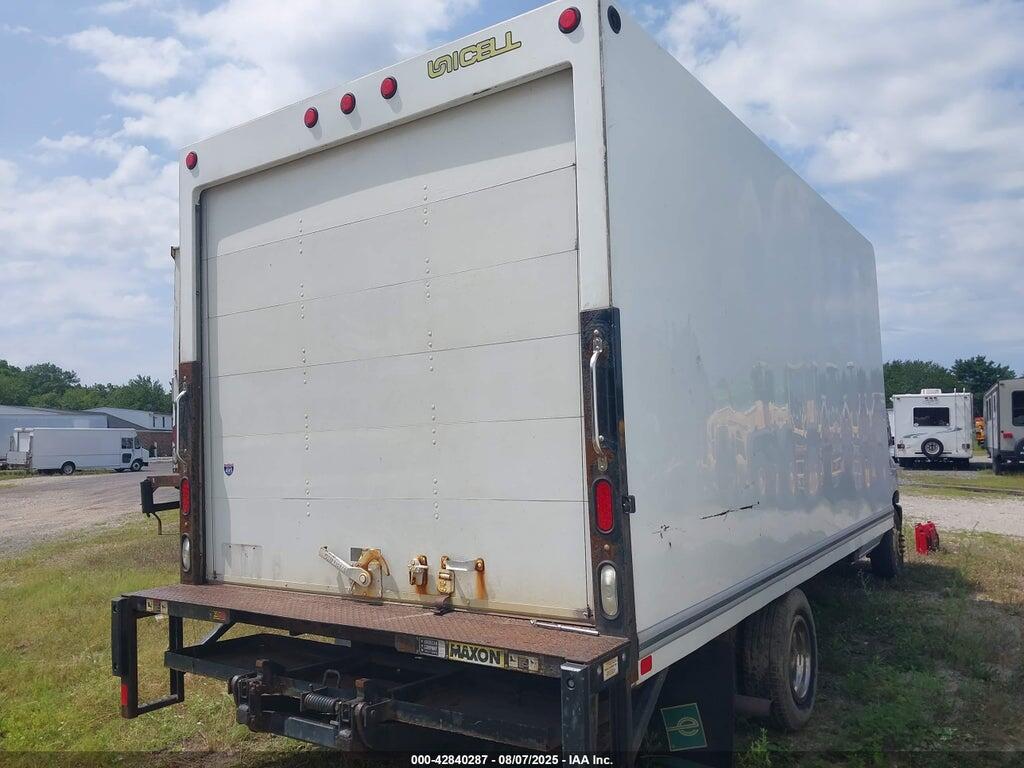 1FDWE3FN3MDC03779 2021 FORD E-350 CUTAWAY photo no. 4