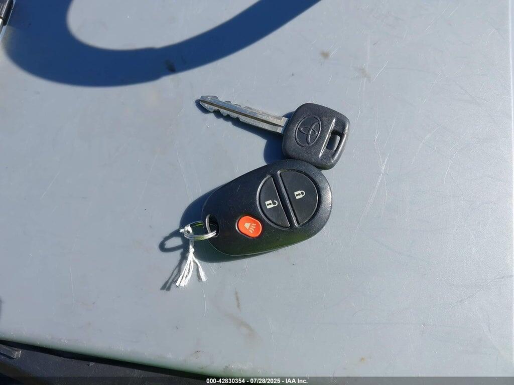 5TDZA23C55S320246 2005 TOYOTA SIENNA photo no. 11