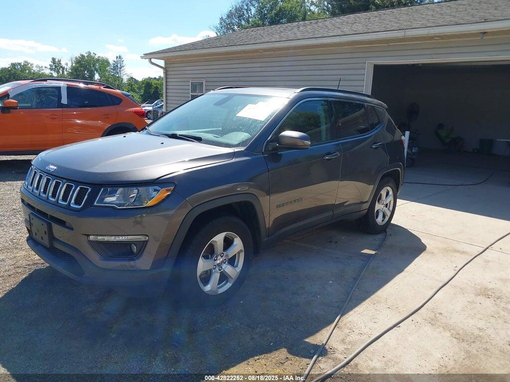 3C4NJDBB0LT163828 2020 JEEP COMPASS photo no. 2