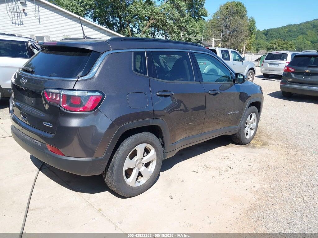 3C4NJDBB0LT163828 2020 JEEP COMPASS photo no. 4