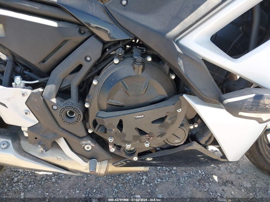 ML5EXEM10LDA03914 2020 KAWASAKI EX650 photo no. 8