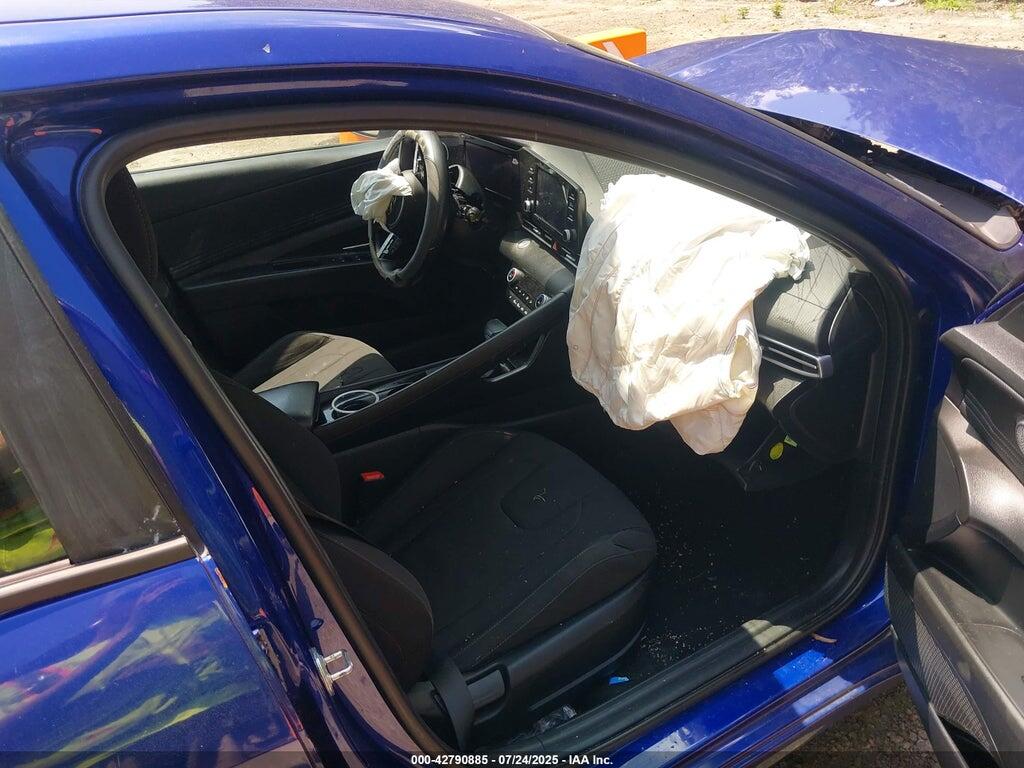 KMHLS4AG7NU369010 2022 HYUNDAI ELANTRA photo no. 5