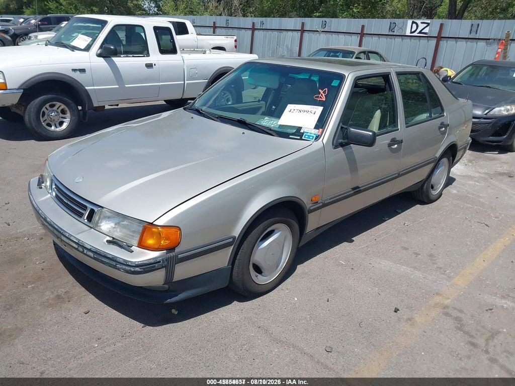 YS3CD68UXV1024036 1997 SAAB 9000 photo no. 2