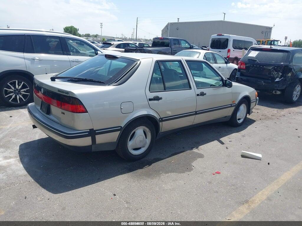 YS3CD68UXV1024036 1997 SAAB 9000 photo no. 4