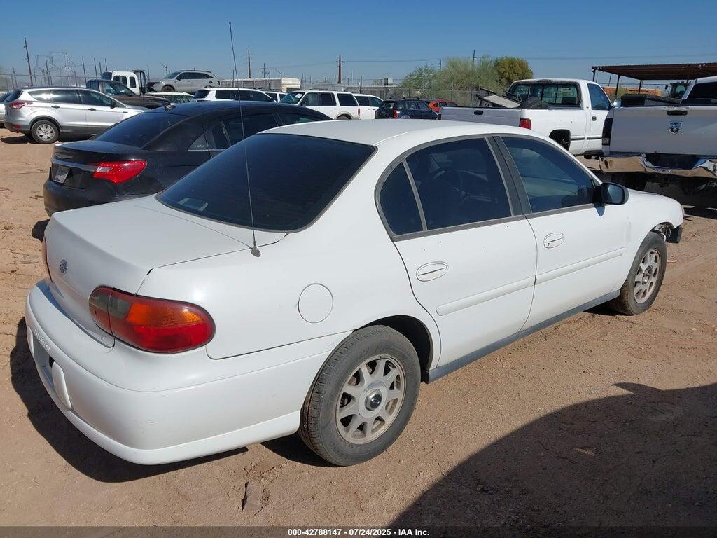 1G1ND52FX4M612920 2004 CHEVROLET CLASSIC photo no. 4