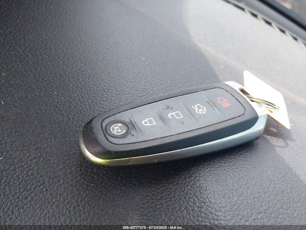 1FMCU0J92KUB46387 2019 FORD ESCAPE photo no. 11