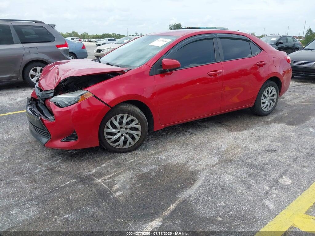 2T1BURHE4JC122837 2018 TOYOTA COROLLA photo no. 2