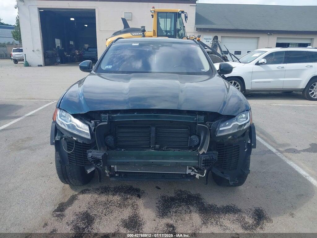 SADCK2BV8HA885053 2017 JAGUAR F-PACE photo no. 12