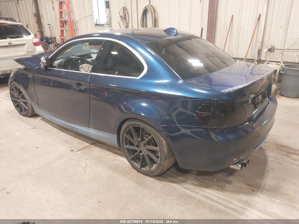 WBAUC9C54BVM09867 2011 BMW 135I photo no. 3