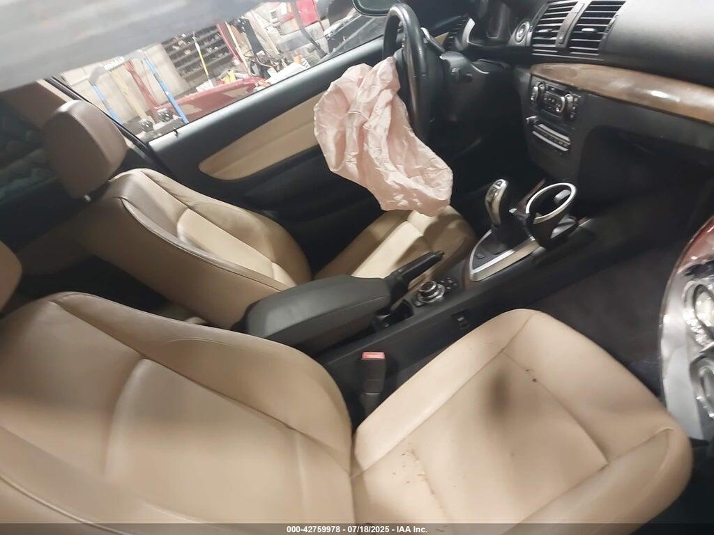 WBAUC9C54BVM09867 2011 BMW 135I photo no. 5