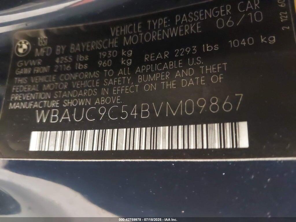 WBAUC9C54BVM09867 2011 BMW 135I photo no. 9