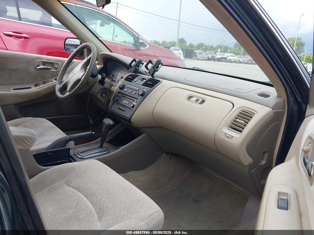 1HGCG56431A033698 2001 HONDA ACCORD photo no. 5