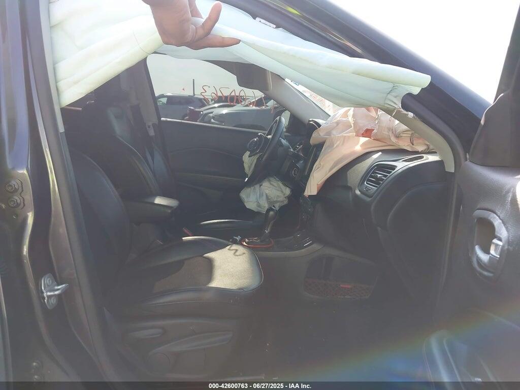 3C4NJDDB2HT630610 2017 JEEP NEW COMPASS photo no. 5