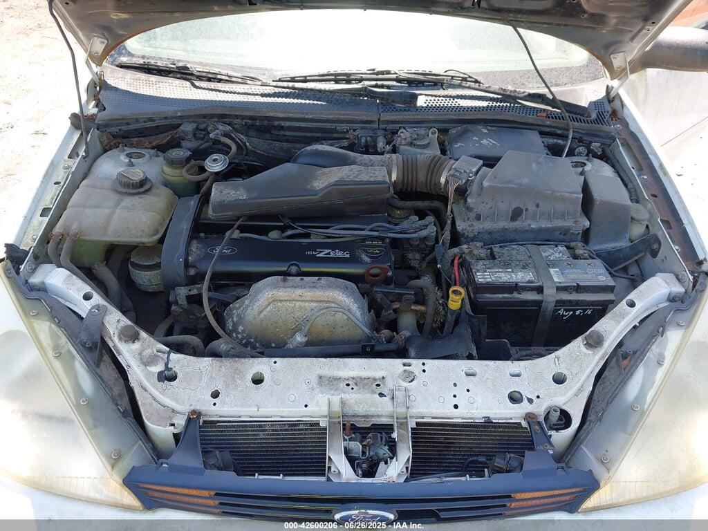 1FAFP3434YW125500 2000 FORD FOCUS photo no. 10