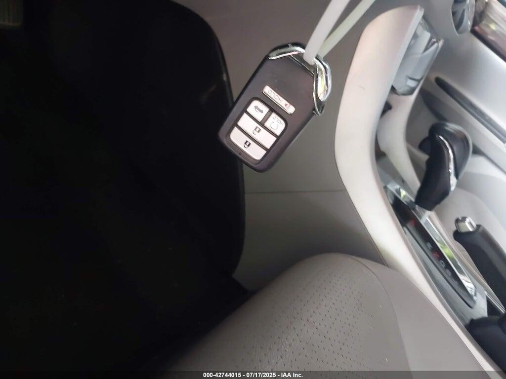 1HGCR2F84HA032145 2017 HONDA ACCORD photo no. 11