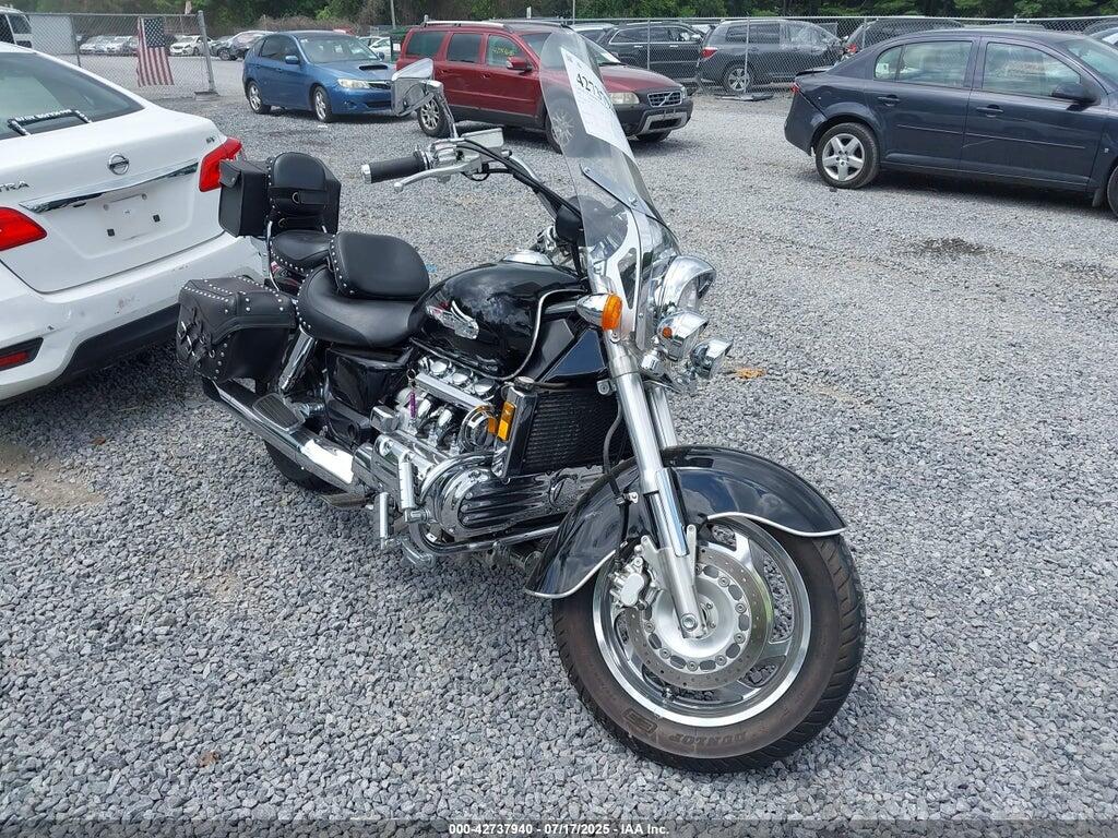 1HFSC34623A601172 2003 HONDA GL1500 photo no. 1