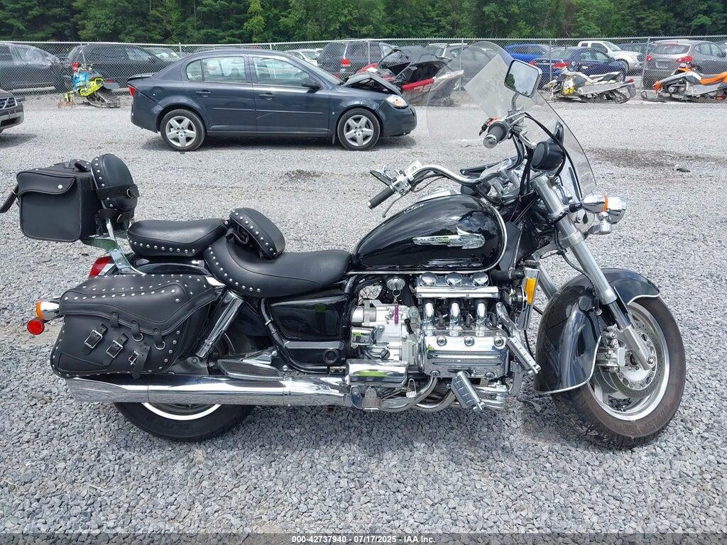 1HFSC34623A601172 2003 HONDA GL1500 photo no. 12