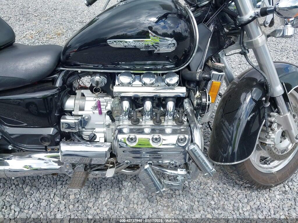 1HFSC34623A601172 2003 HONDA GL1500 photo no. 8