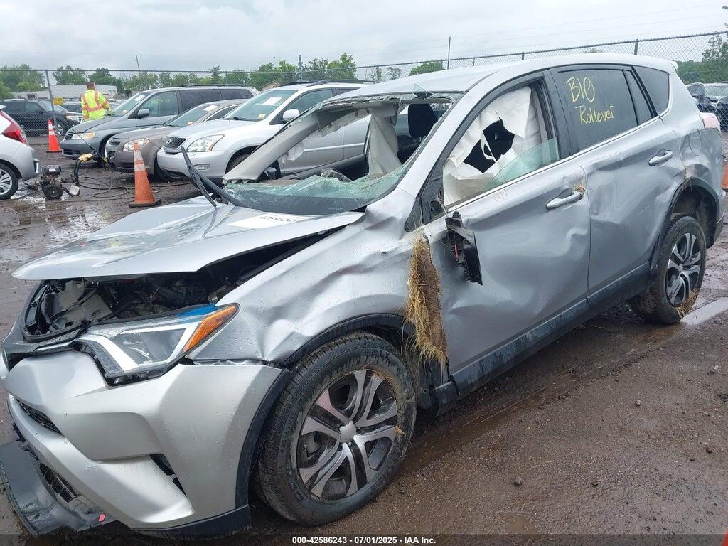 2T3BFREV3JW709681 2018 TOYOTA RAV4 photo no. 2