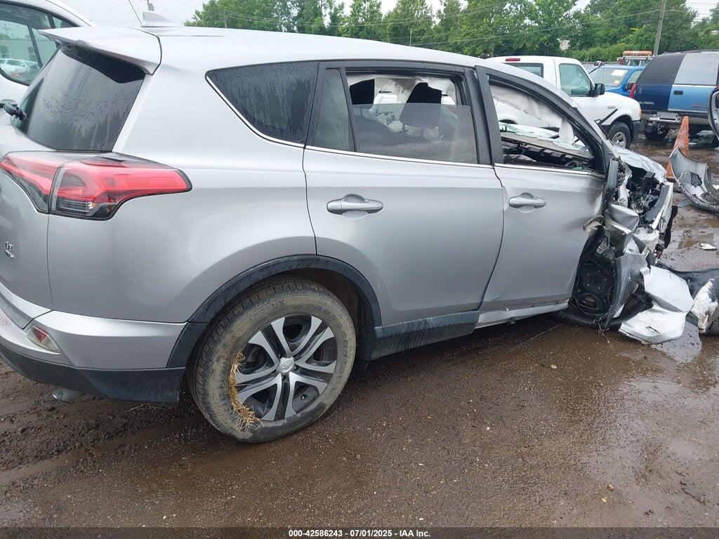 2T3BFREV3JW709681 2018 TOYOTA RAV4 photo no. 4