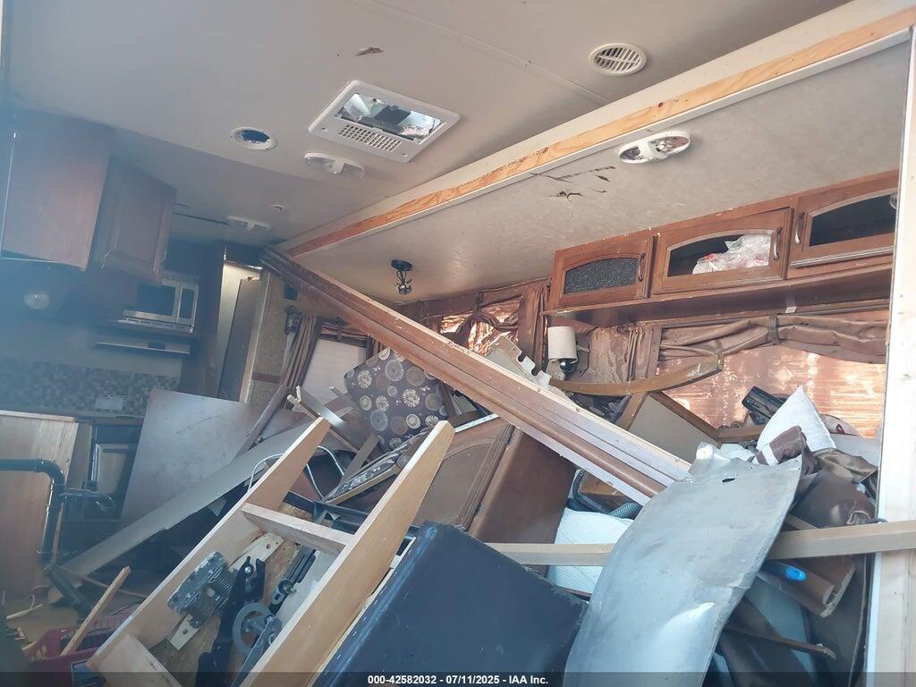 4X4TWBD26EU005619 2014 FOREST RIVER OTHER photo no. 5