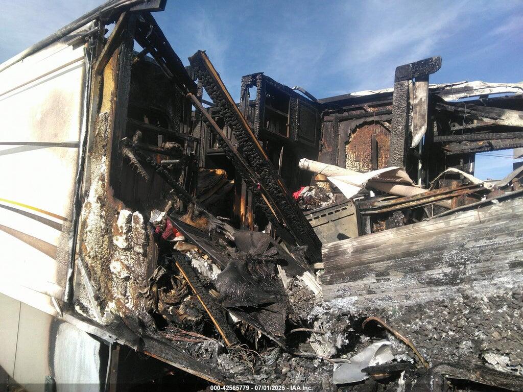 5B4MP67GX43394992 2004 WORKHORSE CUSTOM CHASSIS MOTORHOME CHASSIS photo no. 8