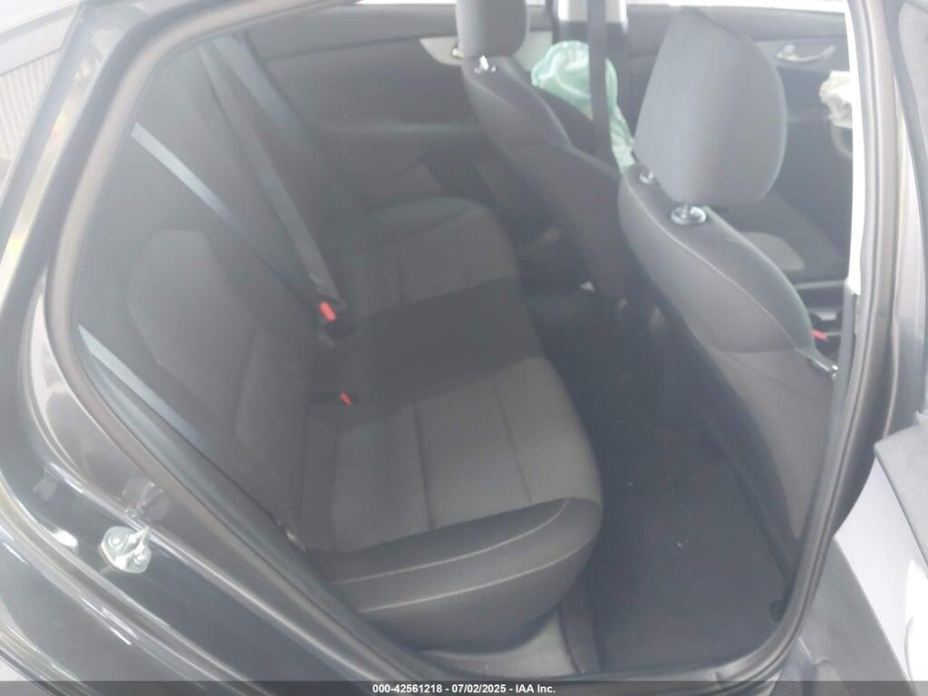 3KPF24AD7RE813675 2024 KIA FORTE photo no. 8