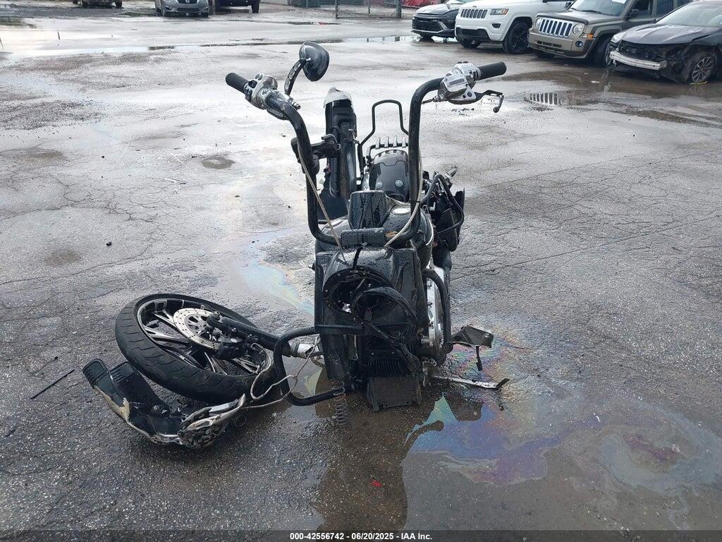 1HD1FBC17HB619535 2017 HARLEY-DAVIDSON FLHR photo no. 5