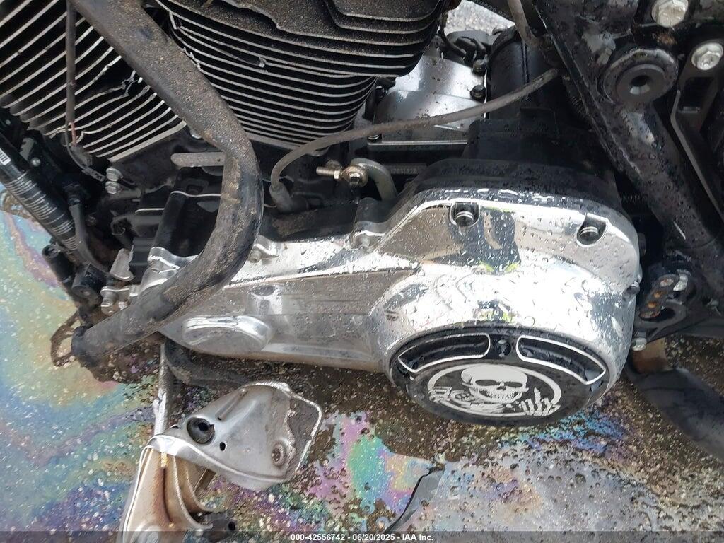 1HD1FBC17HB619535 2017 HARLEY-DAVIDSON FLHR photo no. 9