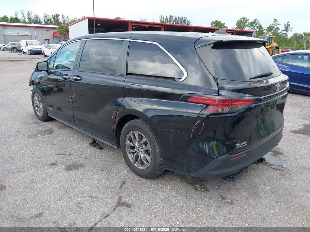 5TDYRKEC8MS038683 2021 TOYOTA SIENNA photo no. 3