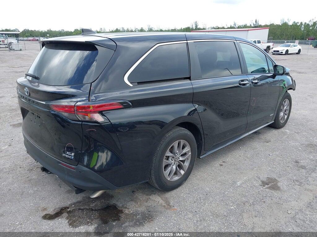 5TDYRKEC8MS038683 2021 TOYOTA SIENNA photo no. 4