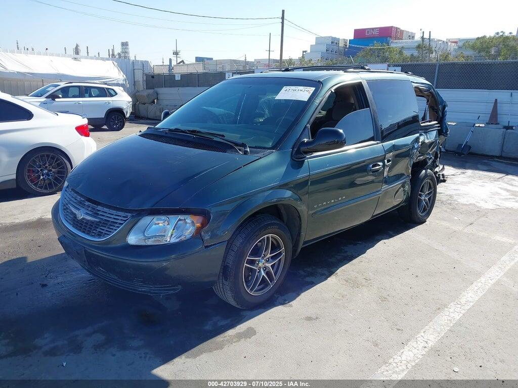 2C4GP44G41R104796 2001 CHRYSLER TOWN & COUNTRY photo no. 2