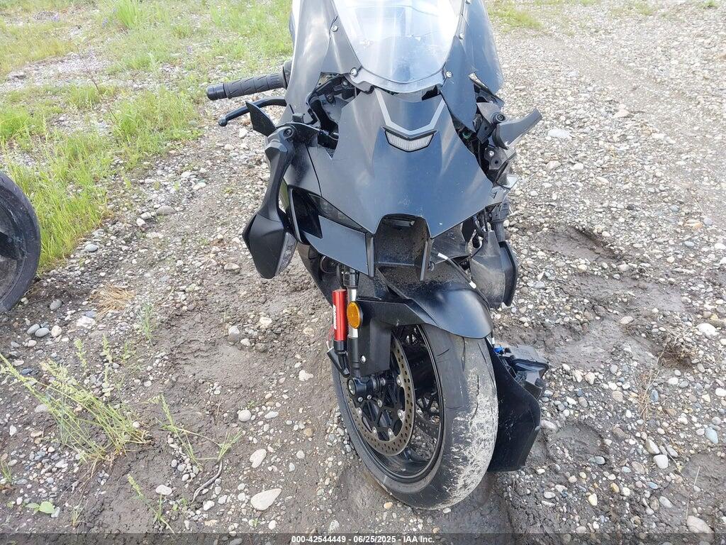 JKBZXVM13SA009524 2025 KAWASAKI ZX1002 photo no. 5