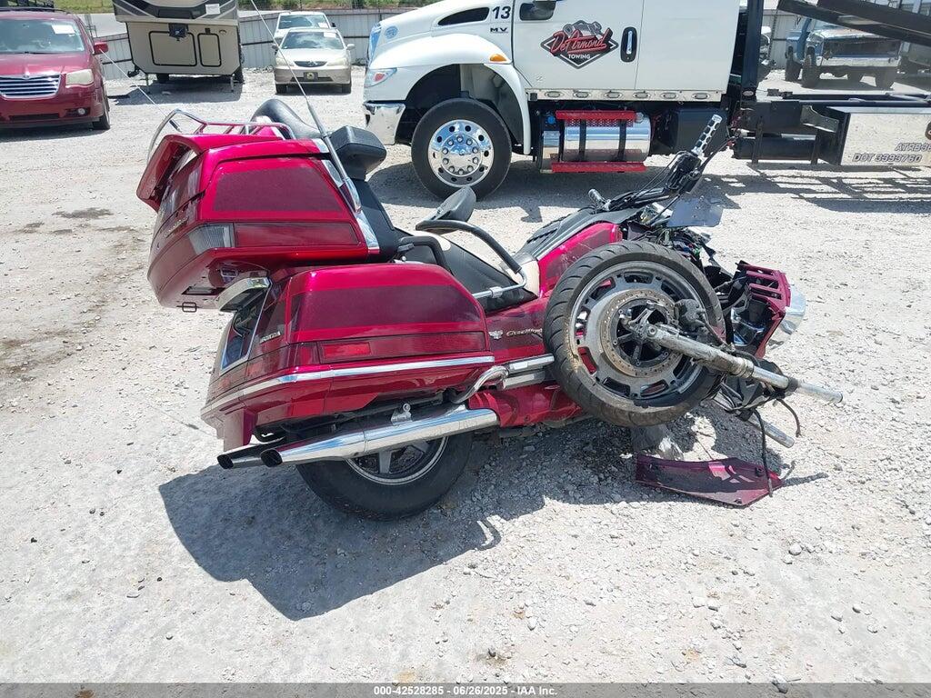 1HFSC223XXA104301 1999 HONDA GL1500 photo no. 4