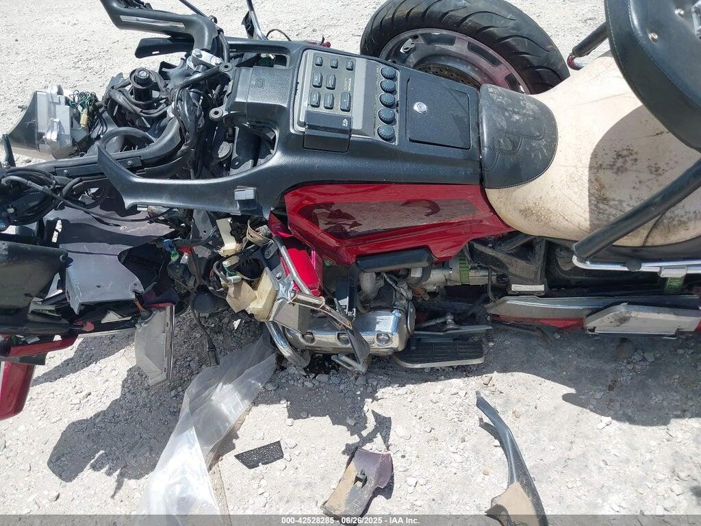 1HFSC223XXA104301 1999 HONDA GL1500 photo no. 9