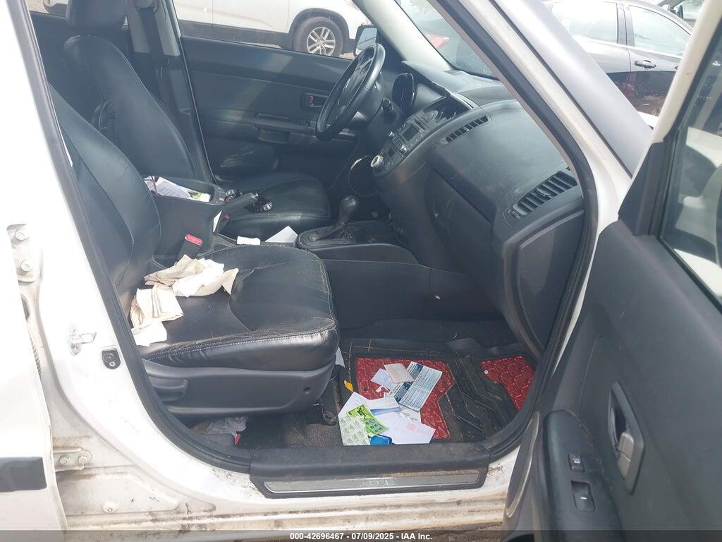 KNDJT2A25B7725921 2011 KIA SOUL photo no. 5