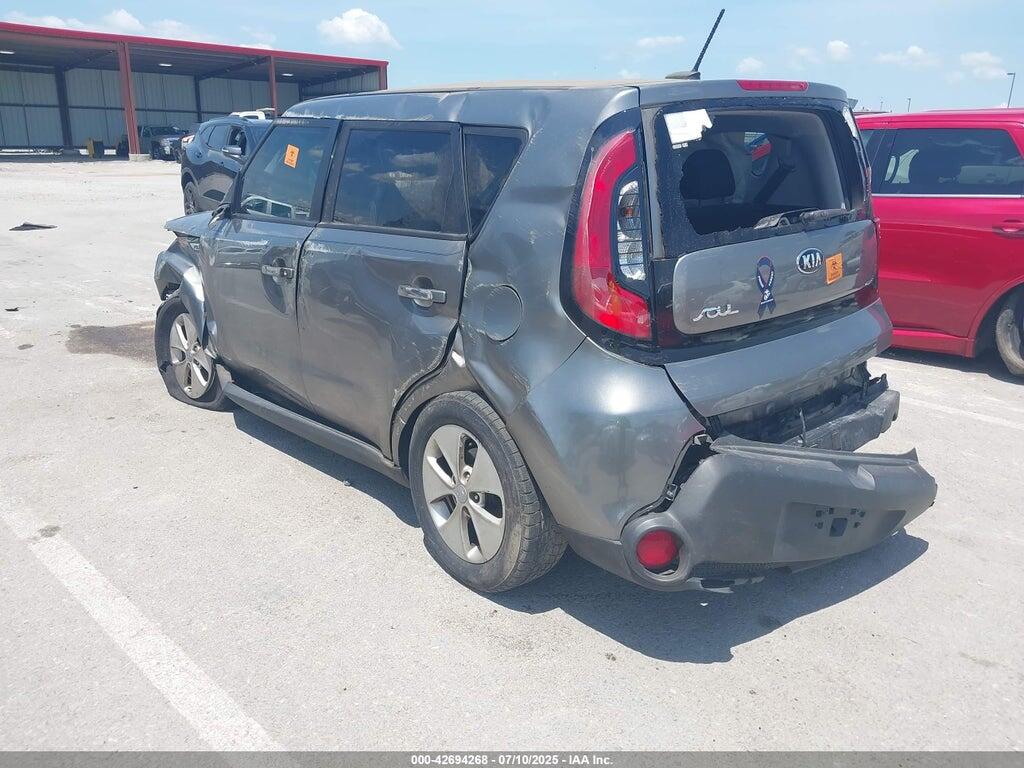 KNDJN2A2XG7290086 2016 KIA SOUL photo no. 3