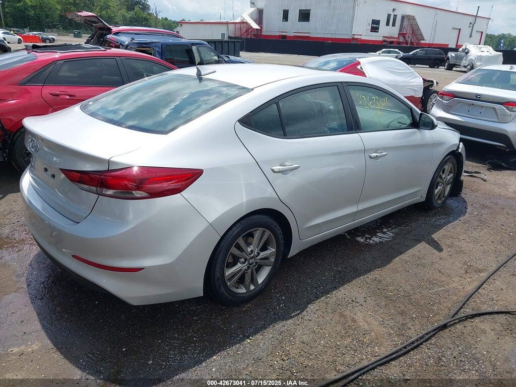 5NPD84LF4JH337065 2018 HYUNDAI ELANTRA photo no. 4