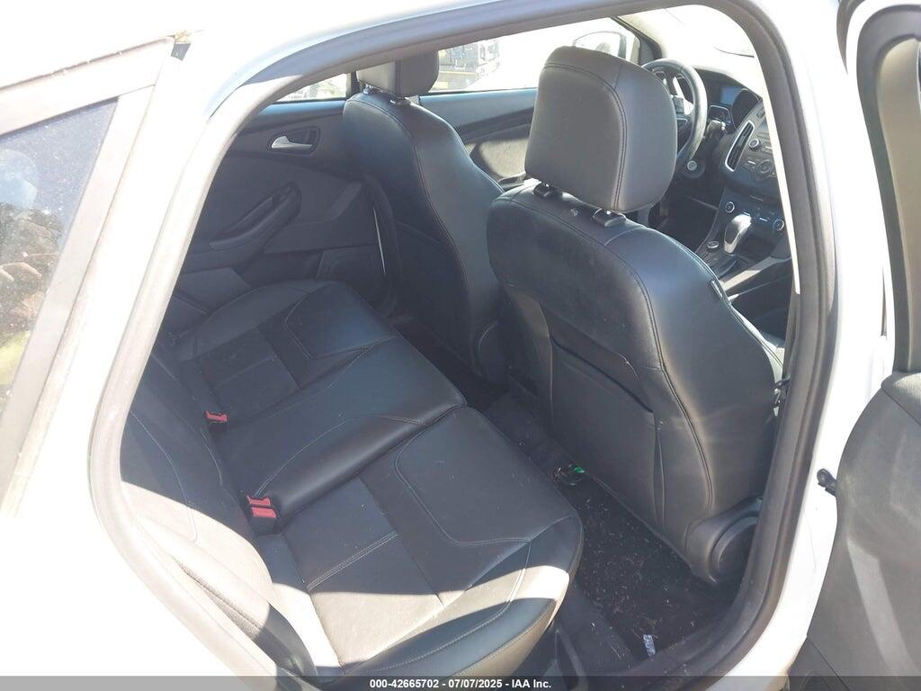 1FADP3K29FL326843 2015 FORD FOCUS photo no. 8