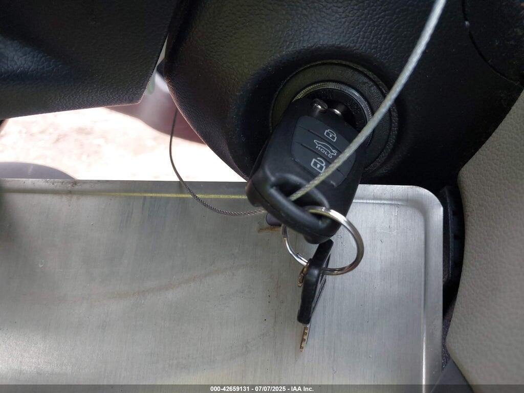 KNADM5A3XD6285107 2013 KIA RIO photo no. 11