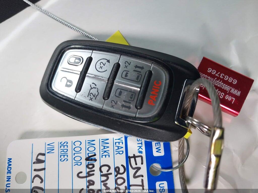 2C4RC1CG4NR223569 2022 CHRYSLER VOYAGER photo no. 11