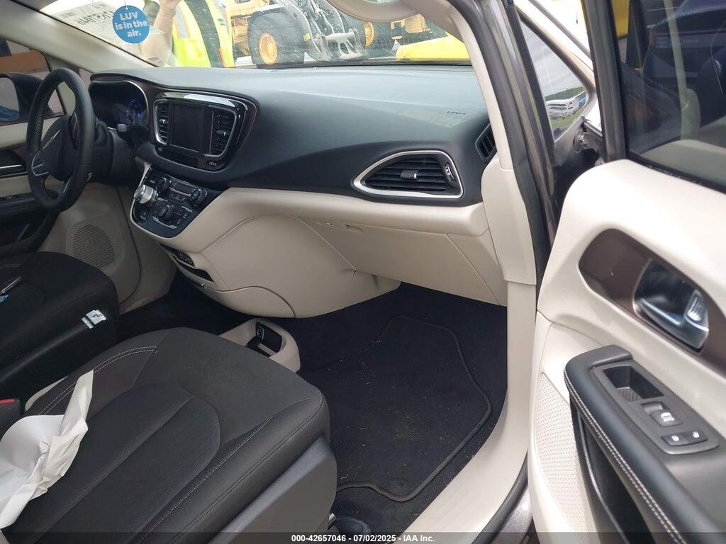 2C4RC1CG4NR223569 2022 CHRYSLER VOYAGER photo no. 5