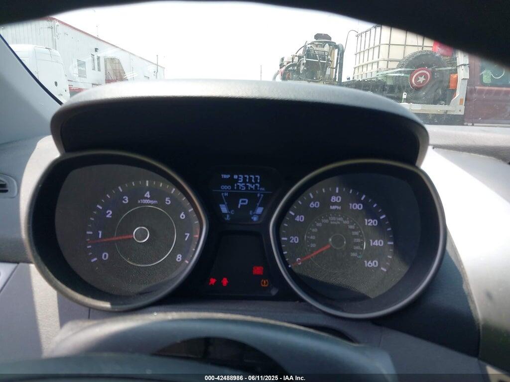 5NPDH4AEXDH397964 2013 HYUNDAI ELANTRA photo no. 7