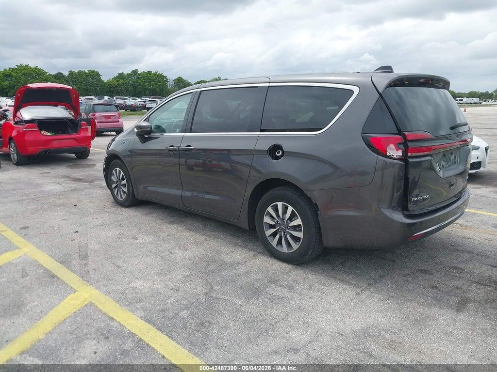 2C4RC1L74PR579782 2023 CHRYSLER PACIFICA HYBRID photo no. 3
