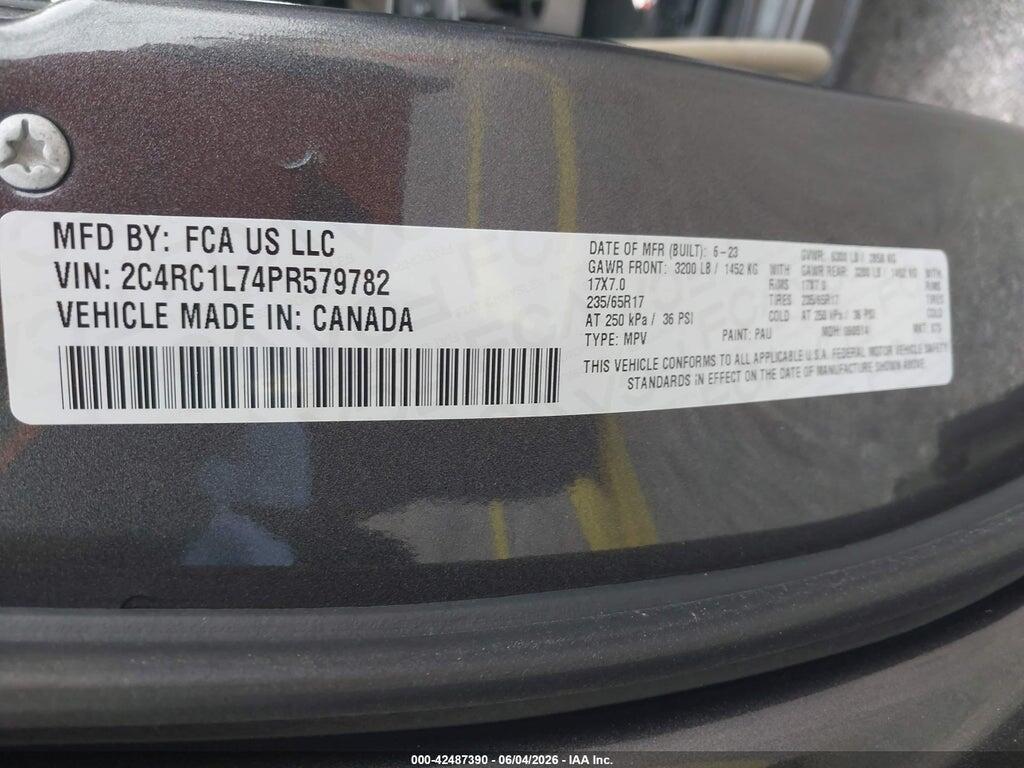 2C4RC1L74PR579782 2023 CHRYSLER PACIFICA HYBRID photo no. 9