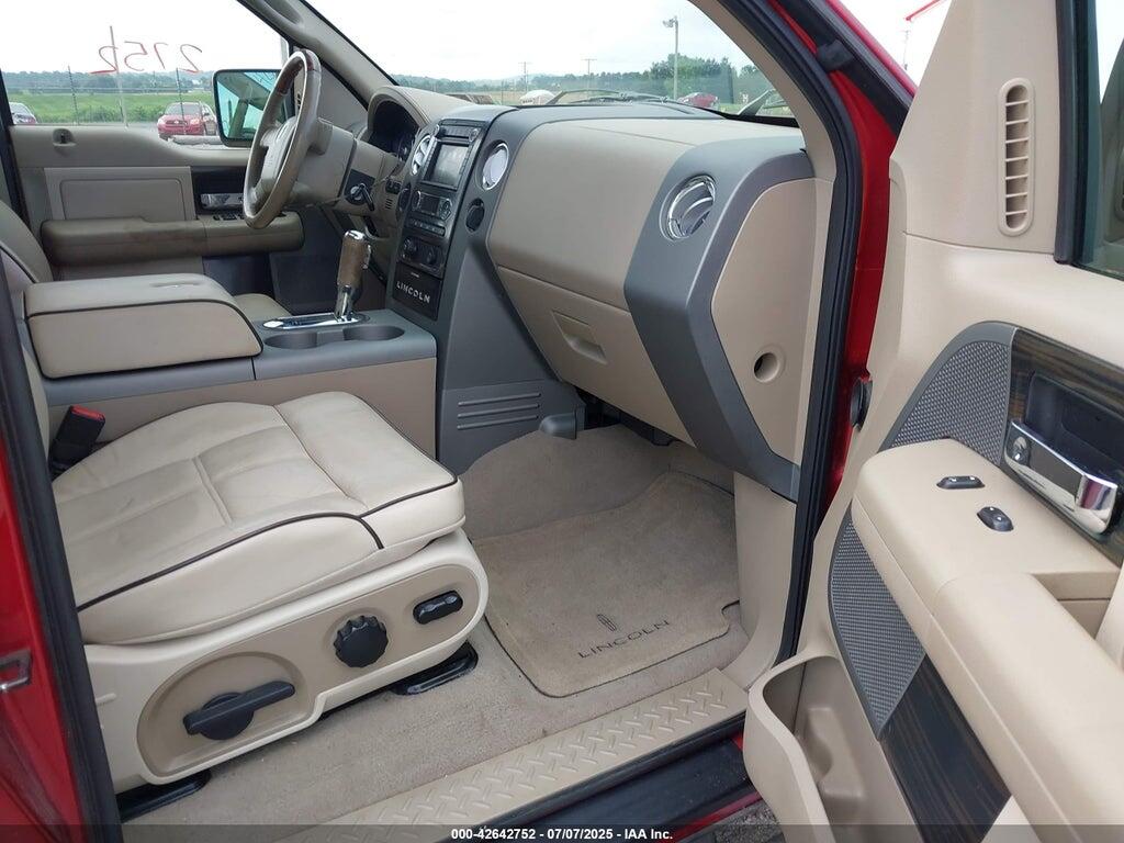 5LTPW18548FJ03124 2008 LINCOLN MARK LT photo no. 5